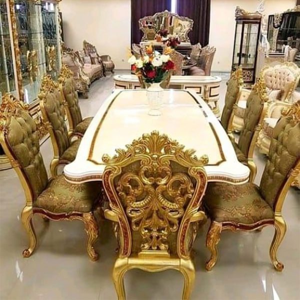Royal Dining Table